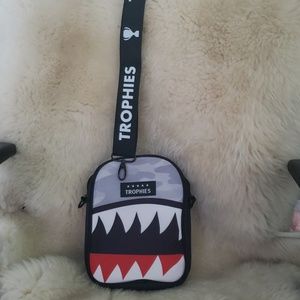 trophies shoulder bag